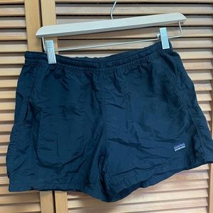 Black Patagonia shorts women’s small
